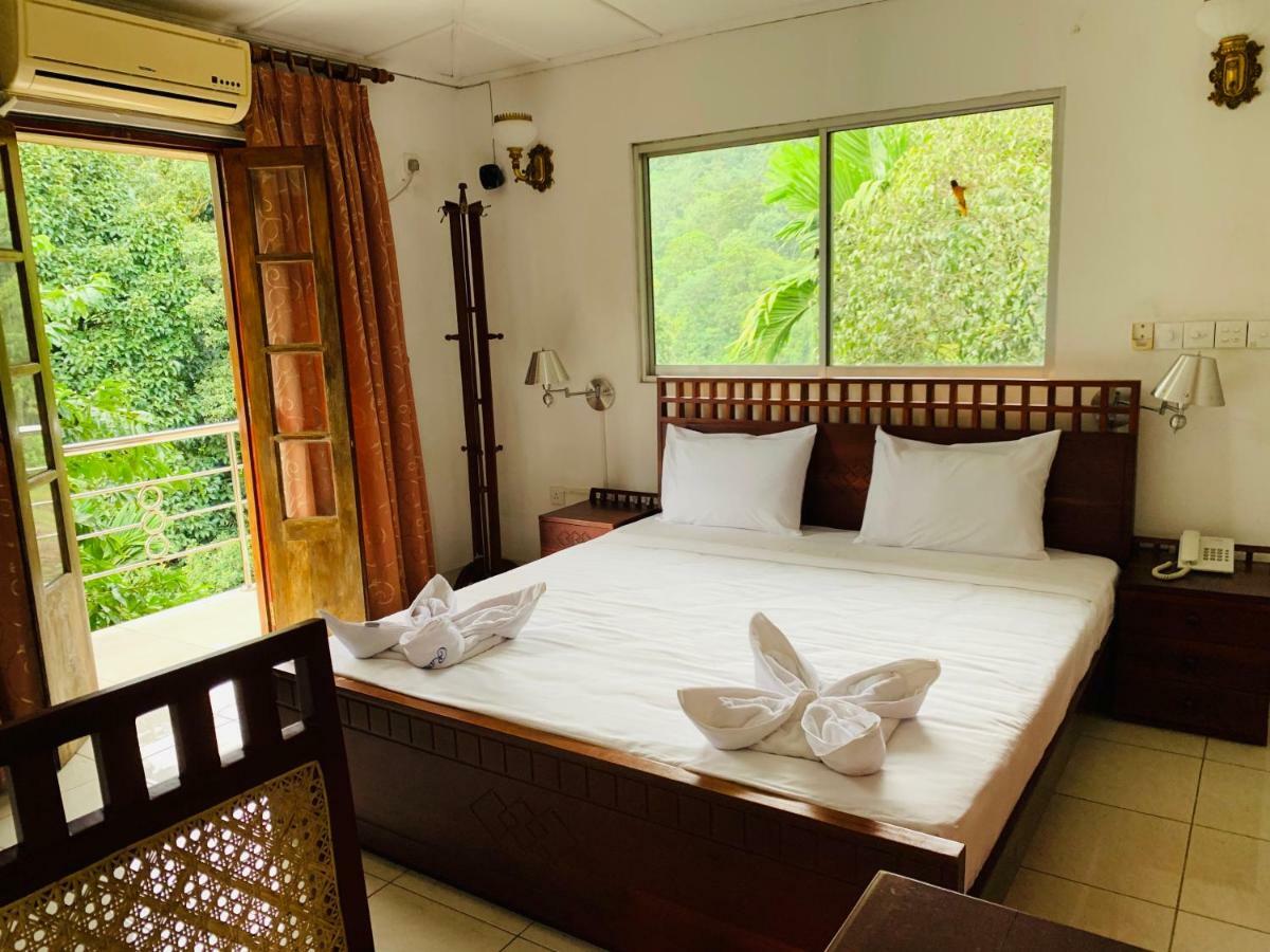 Randiyaepiliyagoda Resort Avissawella Exteriör bild